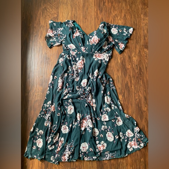 Floral Padded SHEIN Curve Dress - Picture 2 of 9